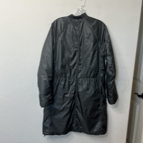 Athleta green summit insulated parka size medium. - Picture 7 of 16